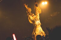 紬実詩（RAY）（撮影：ヤギタツノリ）