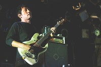 仲俣和宏（B / downy）（撮影：ヤギタツノリ）