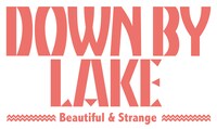「DOWN BY LAKE」ロゴ