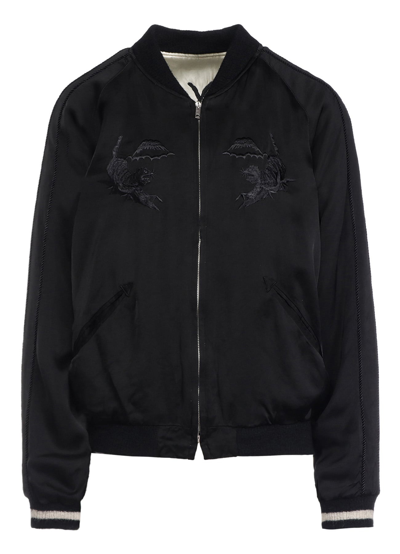 アユニ・Dが着用した「Y's SUKAJAN AW24」のスカジャン。