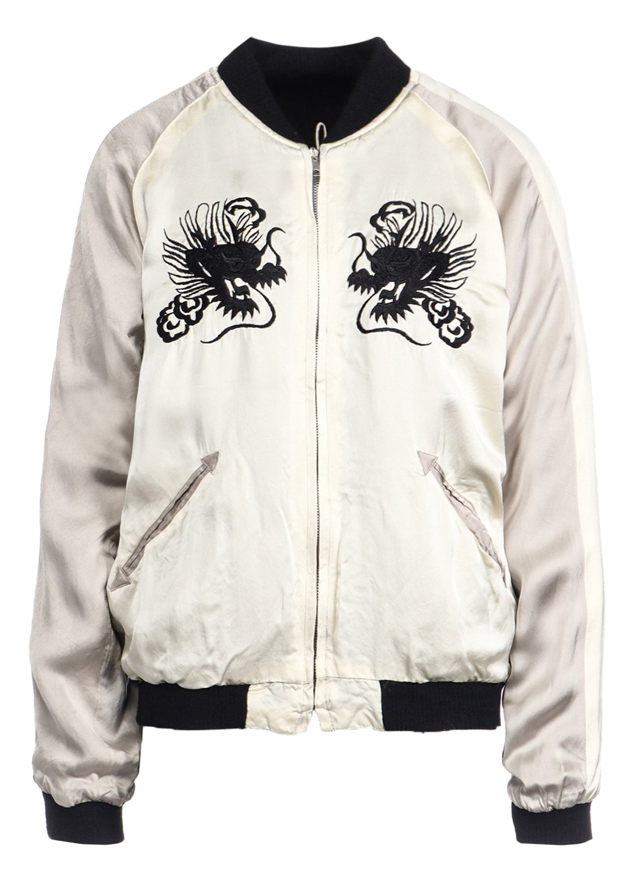 アユニ・Dが着用した「Y's SUKAJAN AW24」のスカジャン。