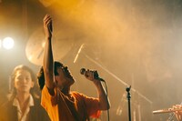 吉田靖直（Vo）（撮影：Taio Konishi）