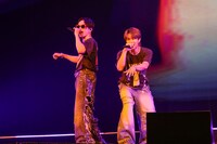 左から今市隆二、北山宏光。