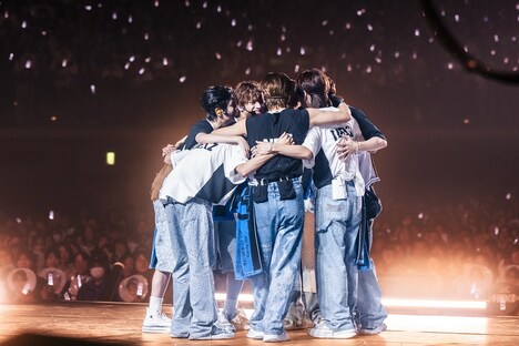 NEXZ「NEXZ SHOWCASE 2024 "Ride the Vibe"」武蔵野の森総合スポーツプラザ公演の様子。（撮影：田中聖太郎写真事務所）