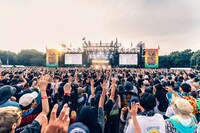 ONE OK ROCKのステージの様子。（Photo by Kosuke Ito）