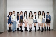 ME:I。左からKEIKO、SUZU、AYANE、KOKONA、RINON、MOMONA、RAN、COCORO、MIU、SHIZUKU。(c)LAPONE GIRLS