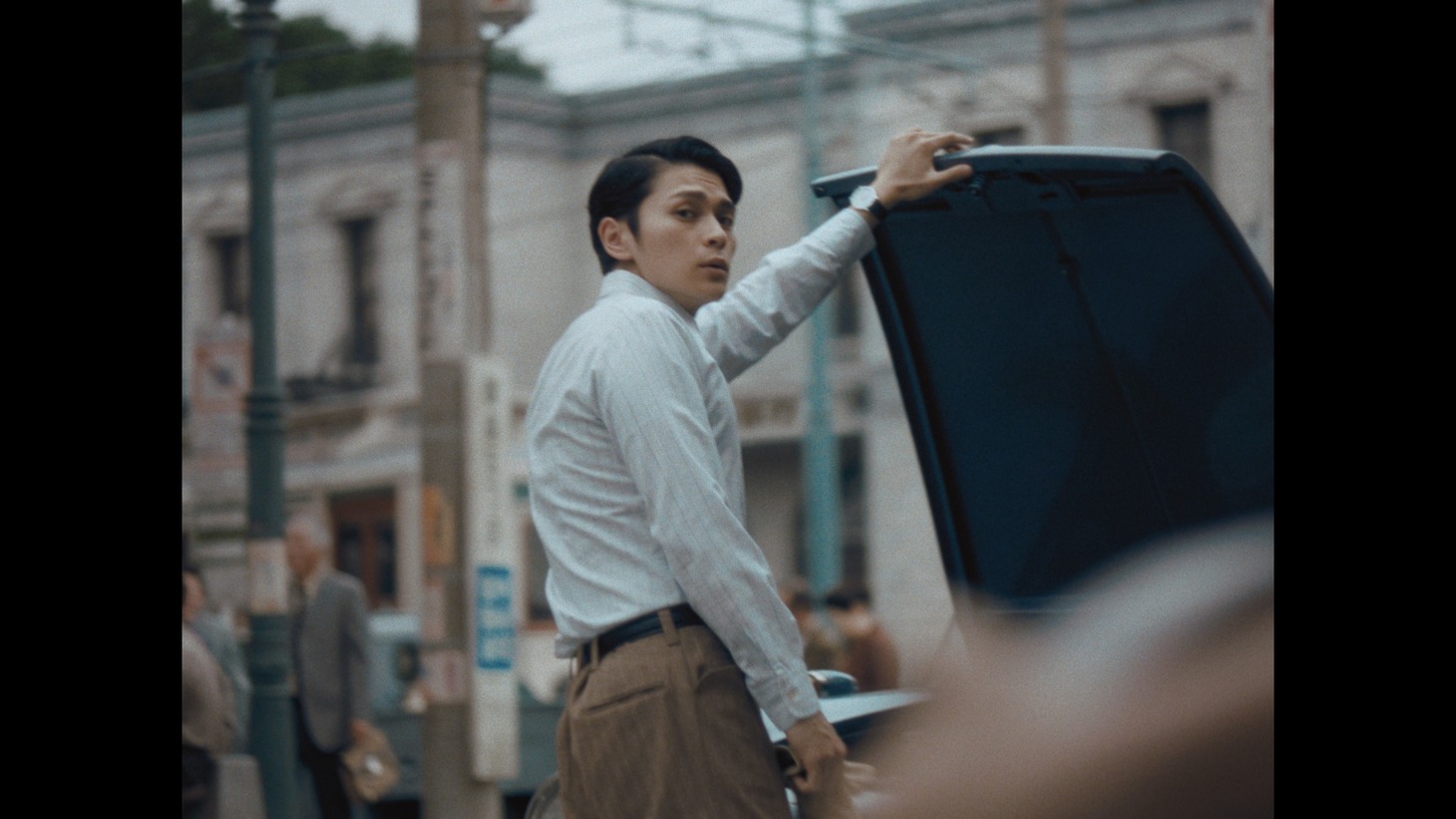 「NISSAN LOVE STORY」より。