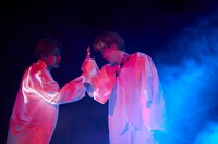 「Beautiful Chaser」のアロハとユーキ。