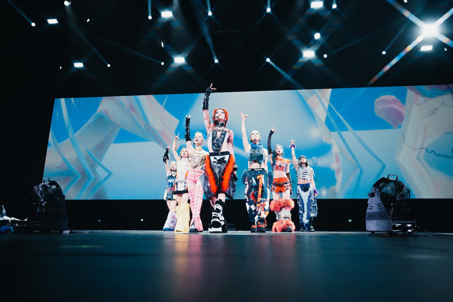 「XG 1st WORLD TOUR "The first HOWL"」シンガポール公演の様子。