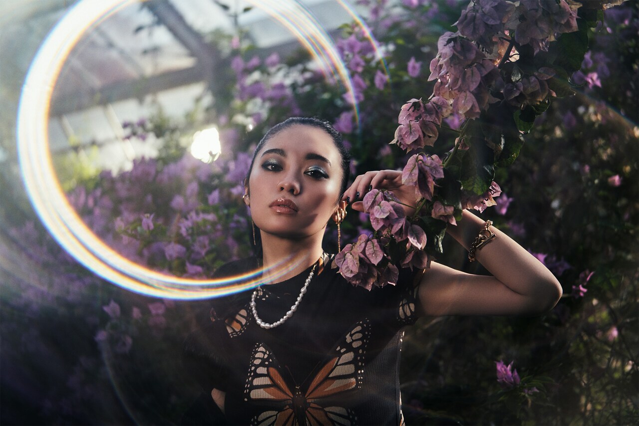 吉柳咲良、新曲は“嘘泣き”から着想得た自己開放アンセム「Crocodile」