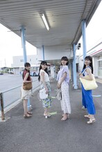 「週刊少年サンデー」に掲載されるOCHA NORMAの石栗奏美、米村姫良々、田代すみれ、中山夏月姫のグラビア。