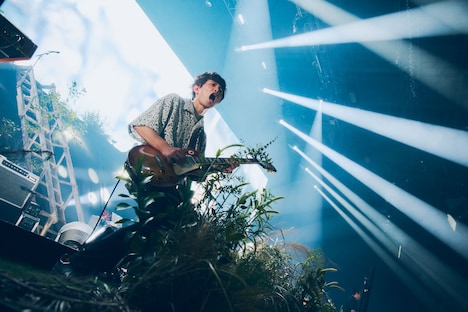 喜多建介（G, Vo）（撮影：山川哲矢）