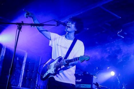 菅原卓郎（Vo, G / 9mm Parabellum Bullet）（撮影：丸山恵理［ロフトプロジェクト］）