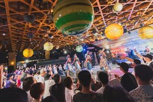 「スパンコールグッドタイムズ RELEASE ONEMAN SHOW 『キネマとユニバース』」大阪・ユニバース公演の様子。（Photo by Satoki Demoto）