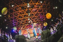 「スパンコールグッドタイムズ RELEASE ONEMAN SHOW 『キネマとユニバース』」大阪・ユニバース公演の様子。（Photo by Satoki Demoto）