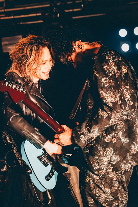 Miyako（DEZERT）とKen（L'Arc-en-Ciel）。