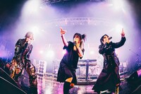 左から昴（Royz）、千秋（DEZERT）、小柳（夕闇に誘いし漆黒の天使達）。