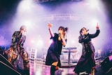 左から昴(Royz)、千秋(DEZERT)、小柳(夕闇に誘いし漆黒の天使達)。