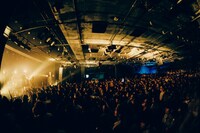 「MONO NO AWARE 追加公演 / LIQUIDROOM 20th ANNIVERSARY」の様子。（Photo by renzo masuda）