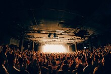 「MONO NO AWARE 追加公演 / LIQUIDROOM 20th ANNIVERSARY」の様子。（Photo by renzo masuda）