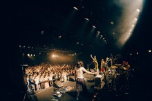 「MONO NO AWARE 追加公演 / LIQUIDROOM 20th ANNIVERSARY」の様子。（Photo by renzo masuda）