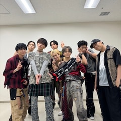 INI、FANTASTICS、マンウィズ、龍宮城、WANIMA登場の「バズリズムLIVE」DAY3オンエア