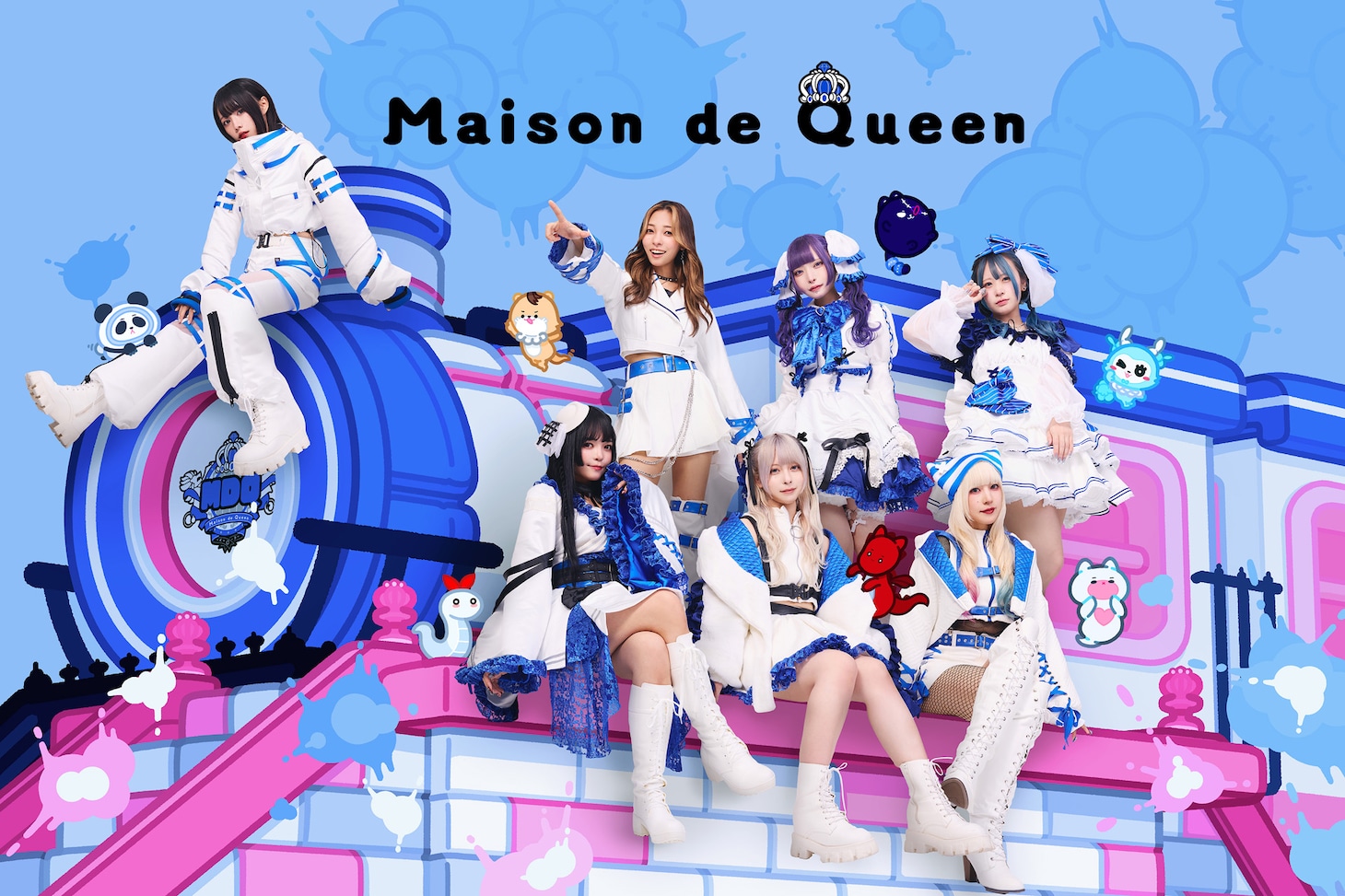 Maison de Queenの新アーティスト写真。左端がぁぃぁぃ。