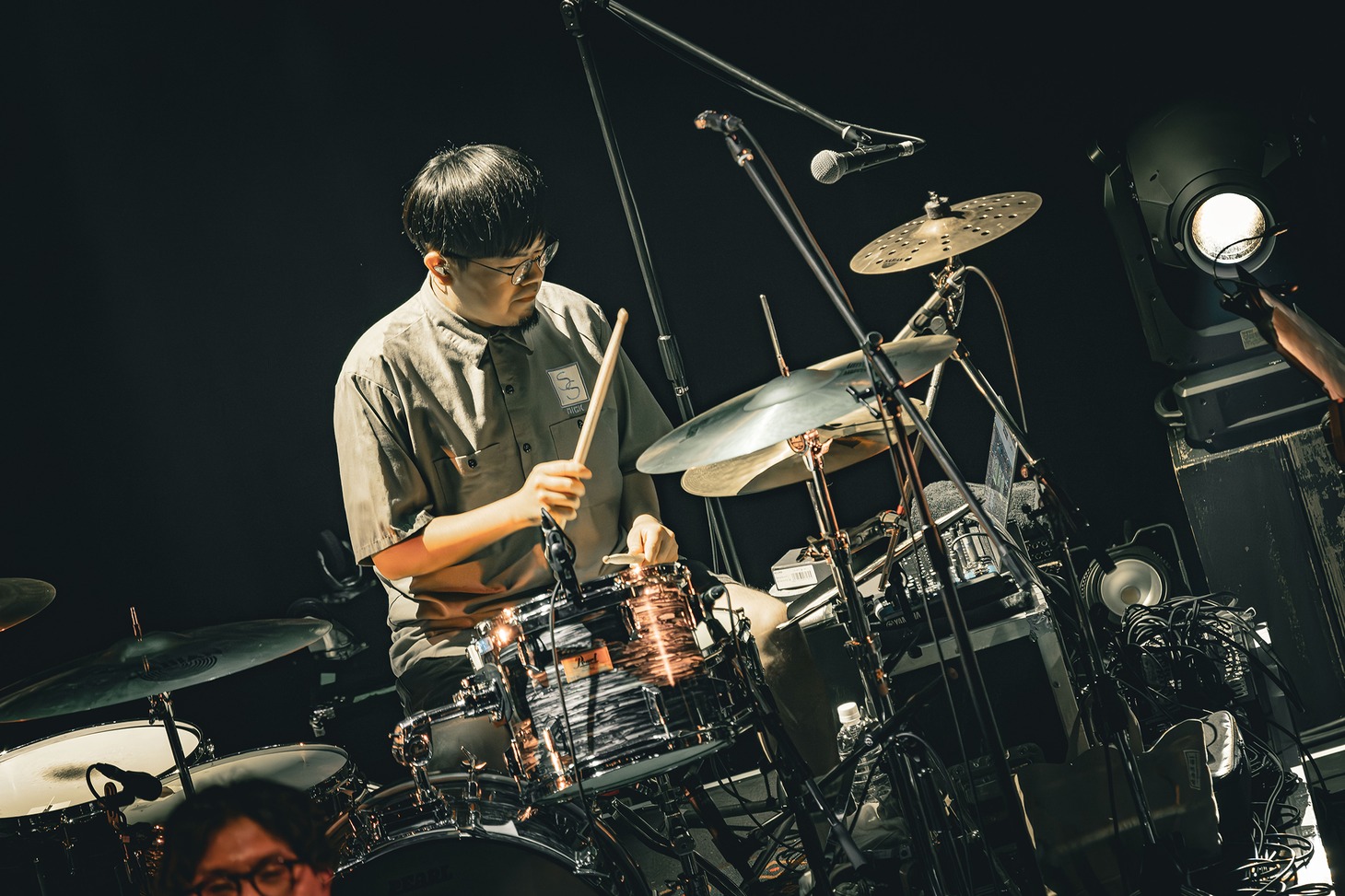 伊吹文裕（Dr / KIRINJI）（Photo by Yuya Sugiura）