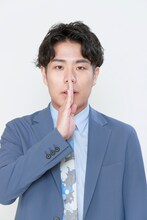 高比良くるま（令和ロマン）