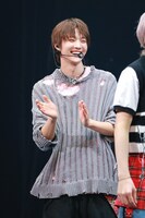 EJ（&TEAM）(c)HYBE LABELS JAPAN