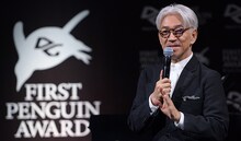 坂本龍一
