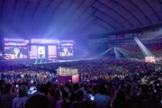 「IVE THE 1ST WORLD TOUR 'SHOW WHAT I HAVE' IN JAPAN」東京ドーム公演の様子。（撮影：田中聖太郎写真事務所）