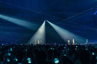 「IVE THE 1ST WORLD TOUR 'SHOW WHAT I HAVE' IN JAPAN」東京ドーム公演の様子。（撮影：田中聖太郎写真事務所）