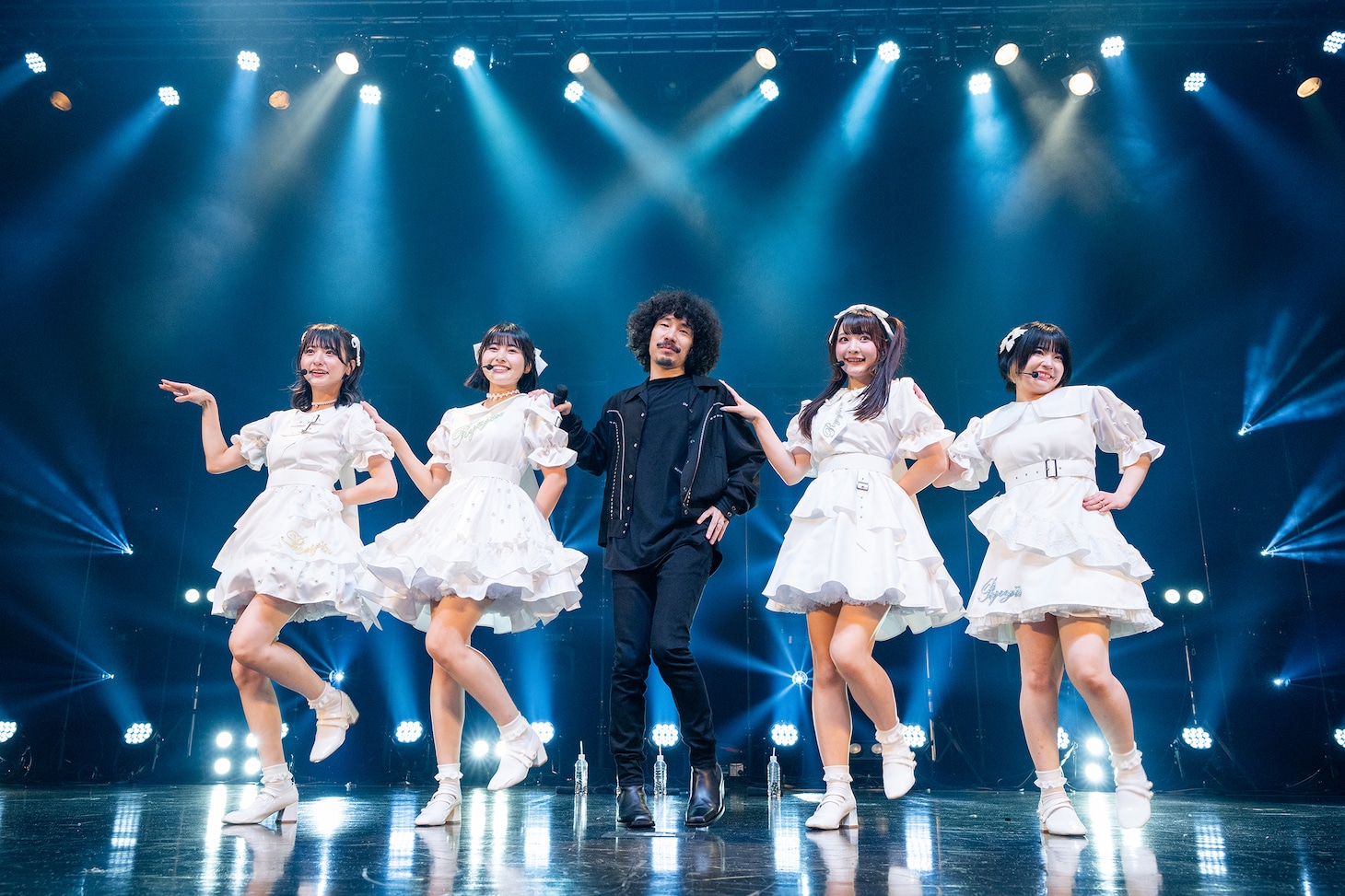 新曲「KARESHIいるんだって」を初披露する清 竜人25。