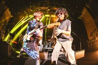 ReiとMELROW。（撮影：森好弘）