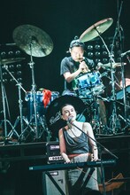 石若駿とermhoi。（撮影：森好弘）