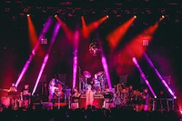 椎名林檎を迎えたパフォーマンスの様子。（撮影：森好弘）