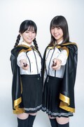 左から乃木坂46の池田瑛紗、冨里奈央。