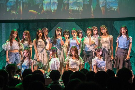 FINALISTによるパフォーマンスの様子。