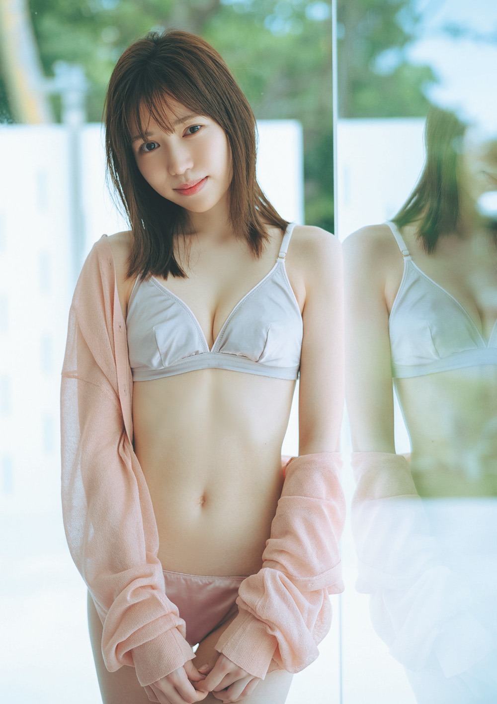 運上弘菜（ex. HKT48） (c)前康輔／集英社