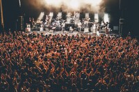 「ライブナタリー 石若駿20周年ワッツアップ祭り ～そのとき私は、11歳でした～」1日目の様子。（撮影：西槇太一）