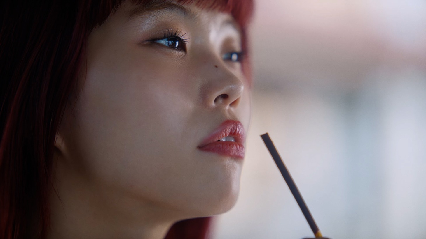 「ポッキーって、楽器じゃん。」編より、アイナ・ジ・エンド。