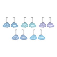 「TOMORROW X TOGETHER CAFE」で販売されるマシュマロキーホルダー。