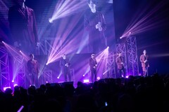 超新星、デビュー記念日にファンと交流「さらに皆さんと幸せな未来へ進んでいきたい」