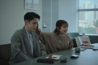 Webドラマ「新米社会人 飯沼琴子のいいことランウェイ」より。