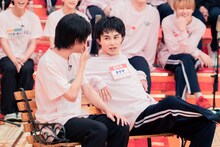長野蒼大（Last Forever）とタクヤ（超特急）。(c)「DAN! DAN! EBiDAN!」製作委員会