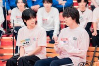 橋新夢（Last Forever）とタカシ（超特急）。(c)「DAN! DAN! EBiDAN!」製作委員会