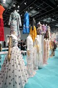 「ケイタマルヤマ遊覧会」FASHION会場の様子。
