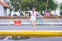 津代美月の1st写真集「24（つし）の秘密」より。