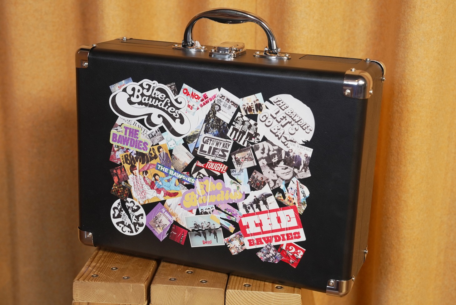 「20th & 15th ANNIVERSARY VINYL PLAYER」